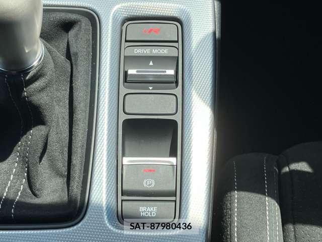 Honda CIVIC 2025-07 8206852-24