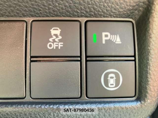 Honda CIVIC 2025-07 8206852-26