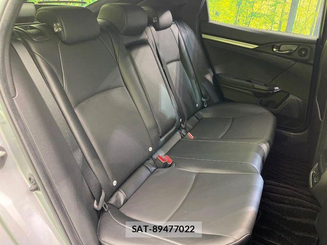 Honda CIVIC 2019-02 8206877-8