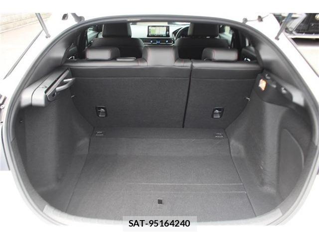 Honda CIVIC 2023-09 8206874-17