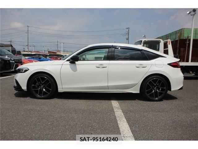 Honda CIVIC 2023-09 8206874-7
