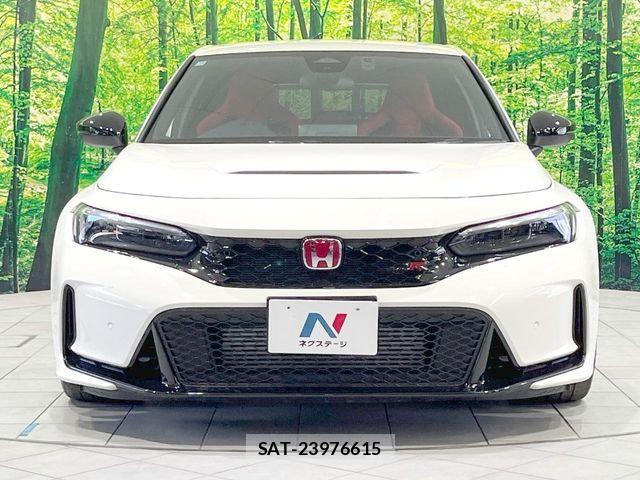 Honda CIVIC 2025-10 8206854-13