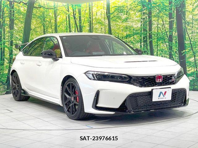 Honda CIVIC 2025-10 8206854-15
