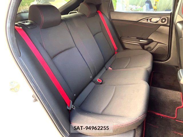 Honda CIVIC 2018-11 8206862-8