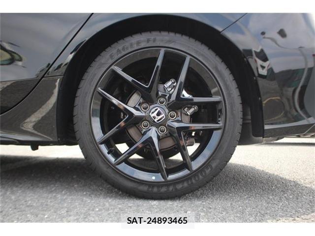 Honda CIVIC 2026-06 8206861-17