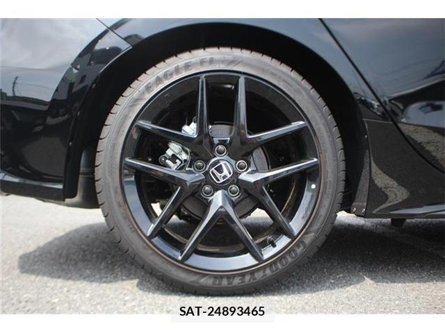 Honda CIVIC 2026-06 8206861-18