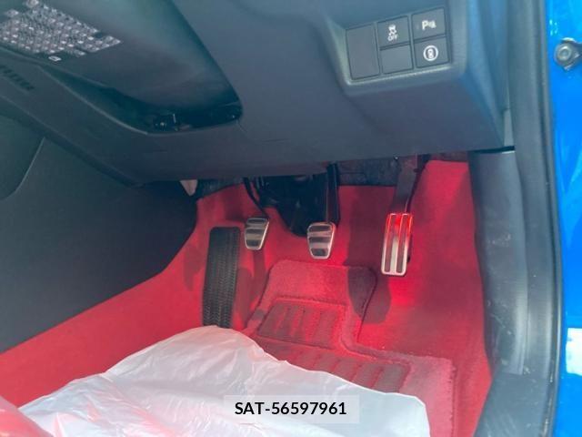 Honda CIVIC 2023-09 8229261-14