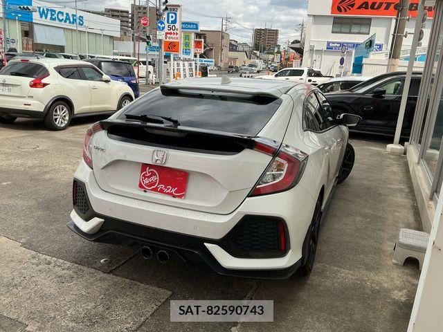 Honda CIVIC 2018-10 8229266-2