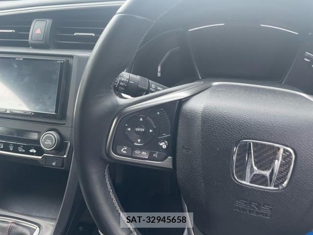 Honda CIVIC 2018-01 8229264-10