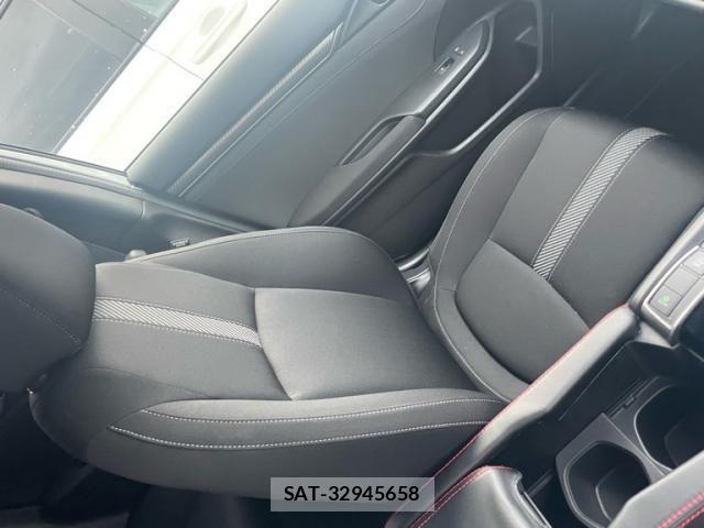 Honda CIVIC 2018-01 8229264-12