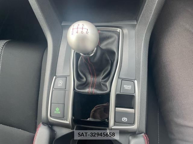 Honda CIVIC 2018-01 8229264-15