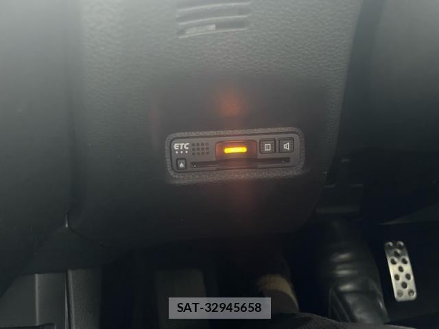 Honda CIVIC 2018-01 8229264-18