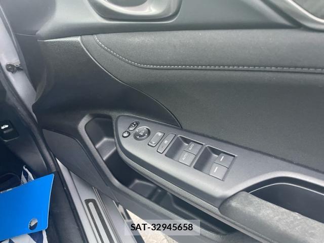 Honda CIVIC 2018-01 8229264-6