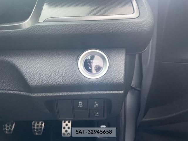 Honda CIVIC 2018-01 8229264-8