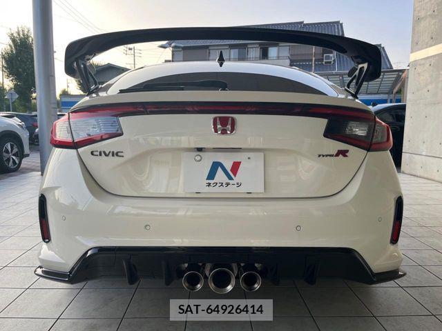 Honda CIVIC 2025-02 8229262-15