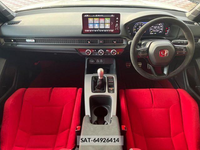 Honda CIVIC 2025-02 8229262-1