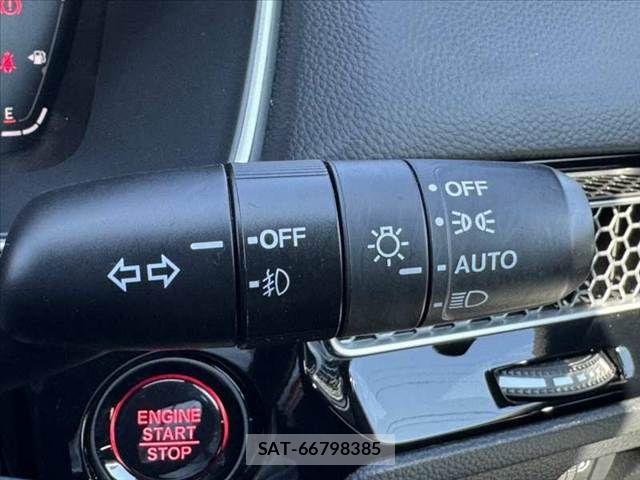 Honda CIVIC 2022-02 8244842-24