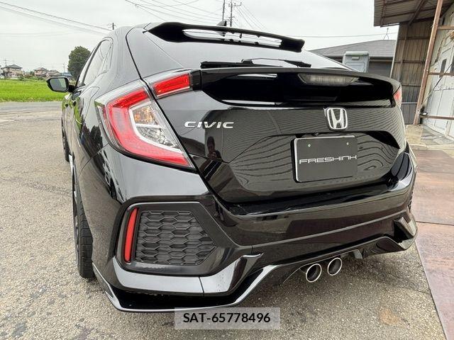Honda CIVIC 2019-08 8244845-11