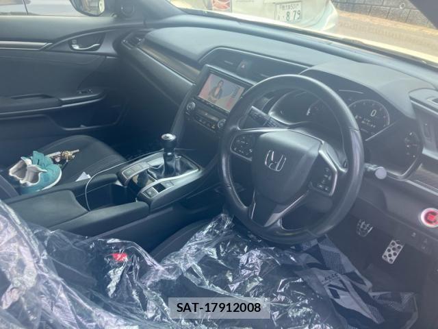 Honda CIVIC 2018-02 8244847-12