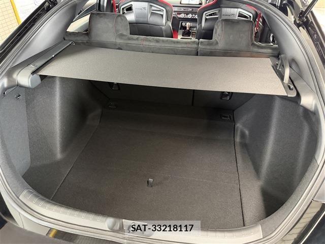 Honda CIVIC 2025-01 8313681-18