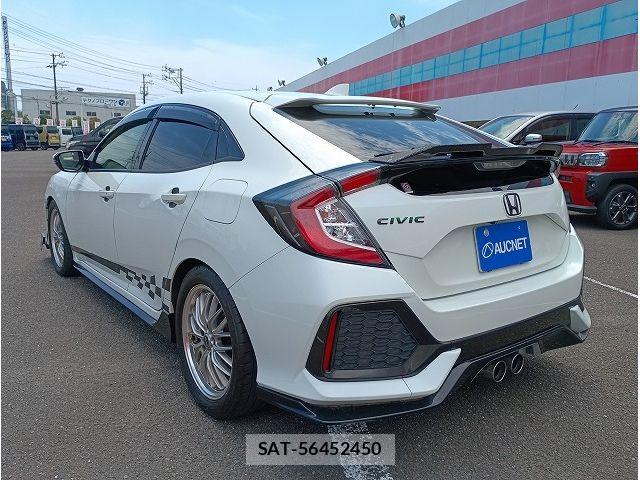 Honda CIVIC 2017-12 8313708-6