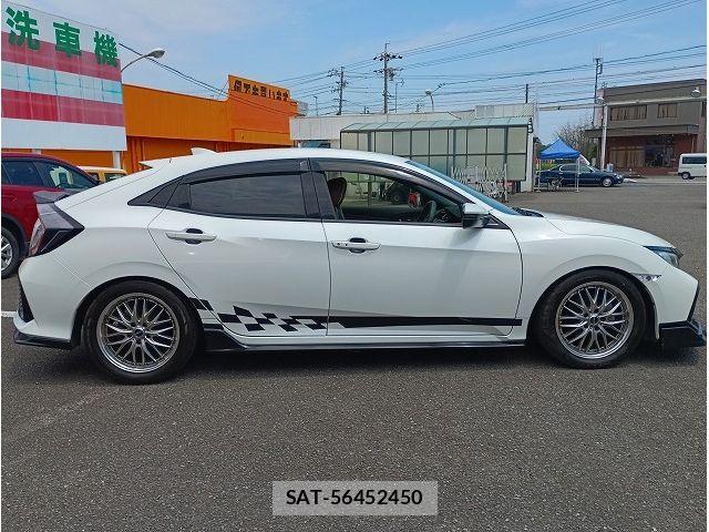Honda CIVIC 2017-12 8313708-8