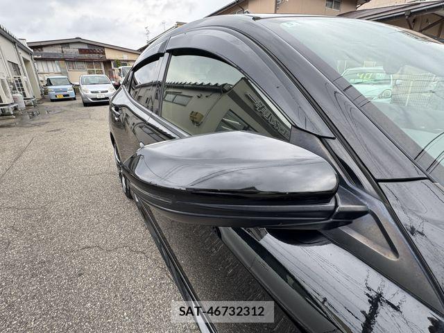 Honda CIVIC 2018-05 8313709-17