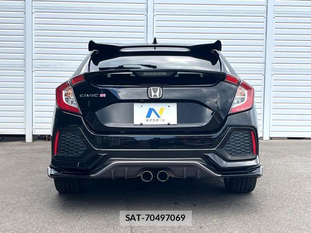 Honda CIVIC 2018-12 8313711-12