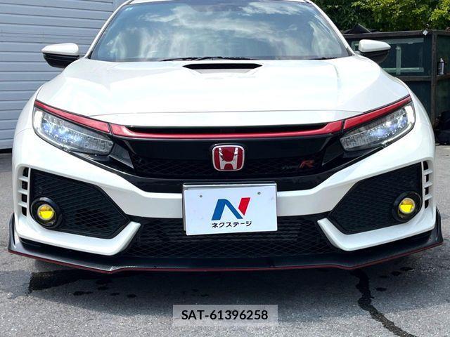 Honda CIVIC 2017-09 8313684-13