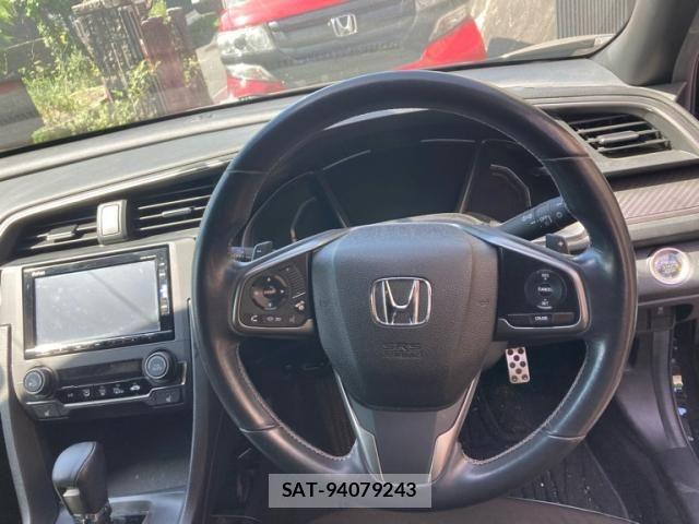 Honda CIVIC 2017-09 8313713-15