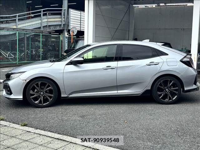 Honda CIVIC 2018-04 8313710-9
