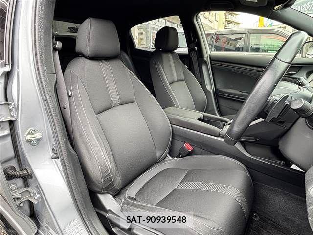 Honda CIVIC 2018-04 8313710-14
