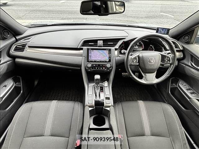 Honda CIVIC 2018-04 8313710-1