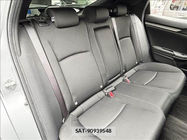 Honda CIVIC 2018-04 8313710-19