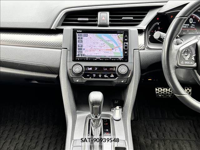 Honda CIVIC 2018-04 8313710-20