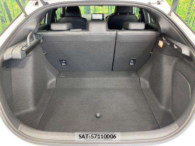 Honda CIVIC 2021-11 8313698-9