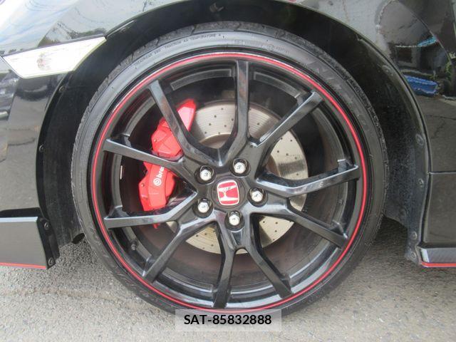 Honda CIVIC 2019-05 8313683-12