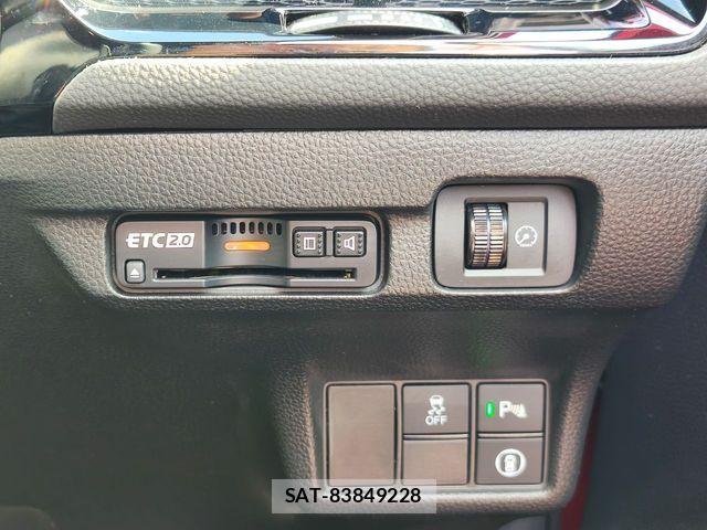 Honda CIVIC 2023-10 8313686-17
