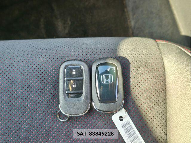 Honda CIVIC 2023-10 8313686-21