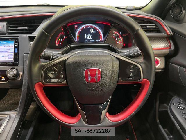 Honda CIVIC 2018-03 8313682-10