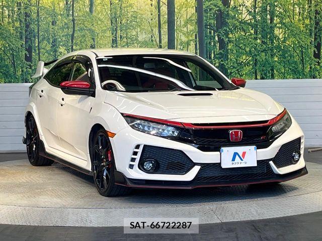 Honda CIVIC 2018-03 8313682-15