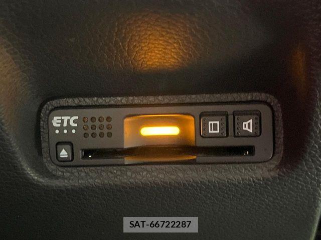 Honda CIVIC 2018-03 8313682-5