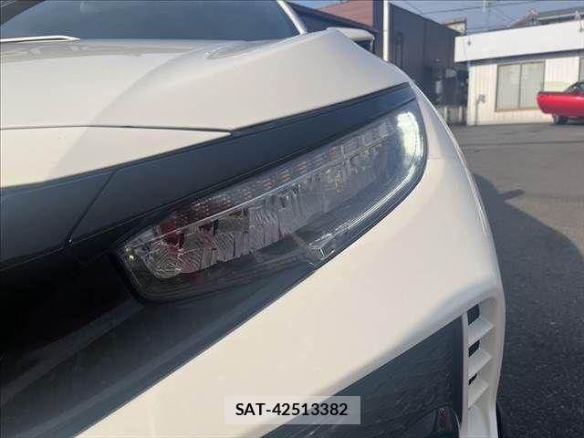 Honda CIVIC 2017-12 8313687-18