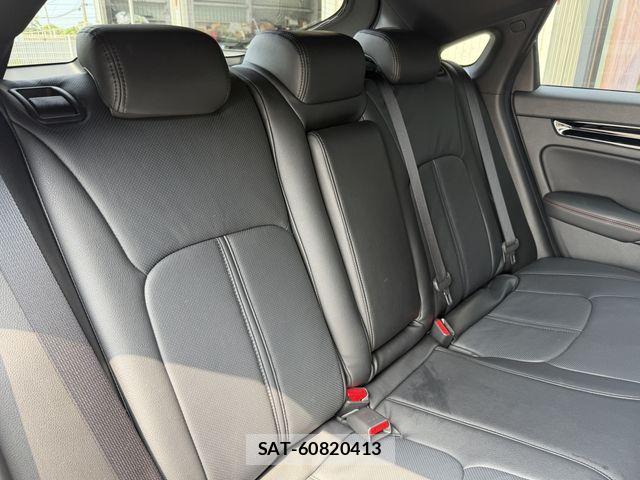 Honda CIVIC 2023-10 8313702-19