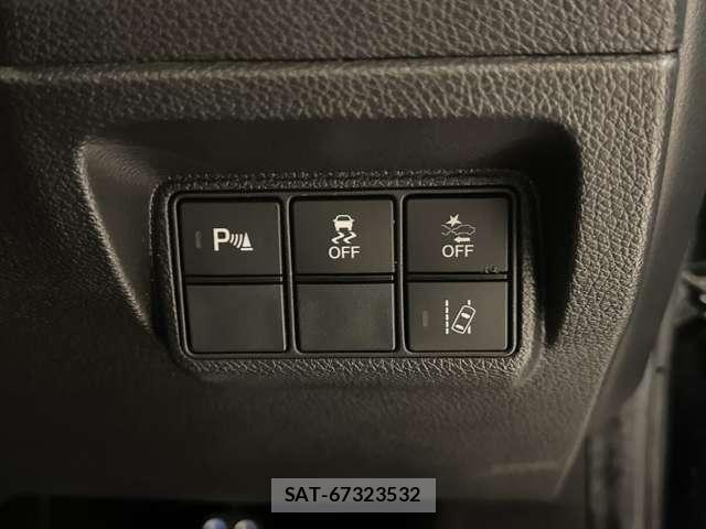 Honda CIVIC 2018-08 8335237-17