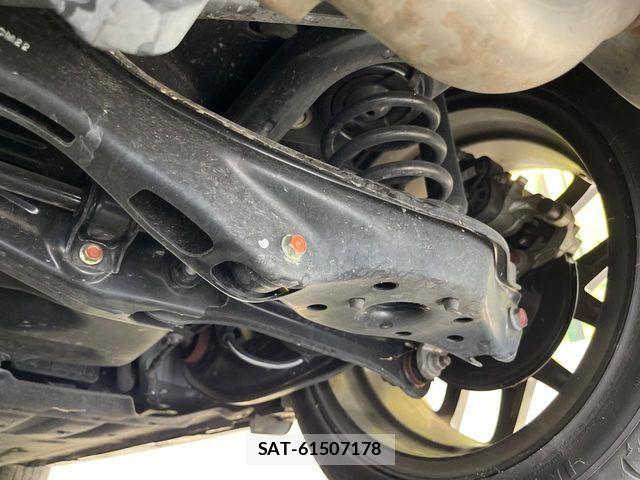Honda CIVIC 2023-09 8335236-19