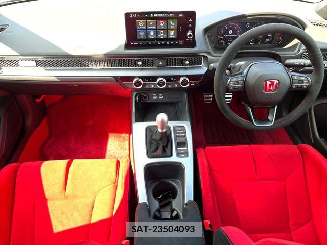 Honda CIVIC 2025-12 8335234-1