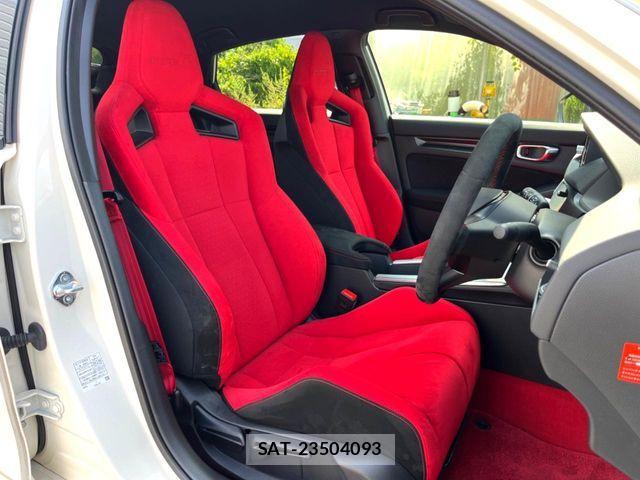 Honda CIVIC 2025-12 8335234-7