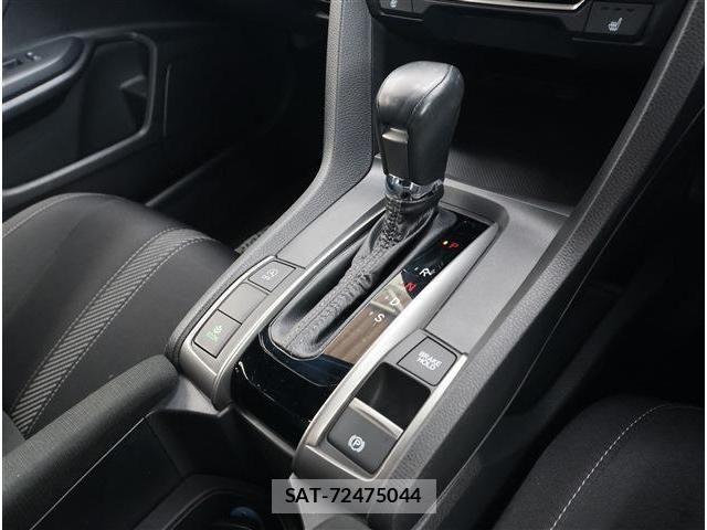 Honda CIVIC 2018-06 8335239-10