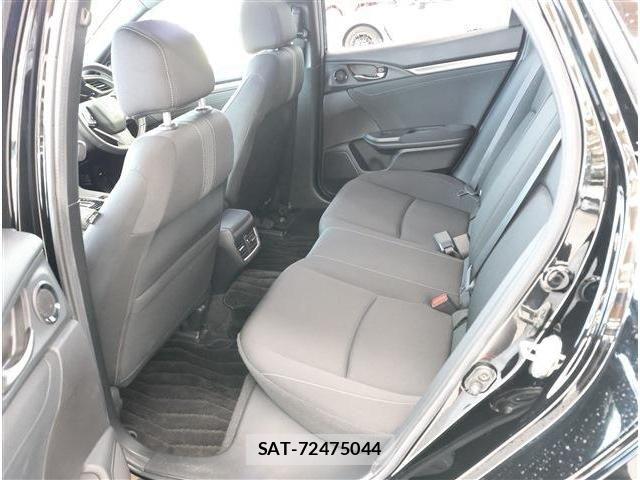 Honda CIVIC 2018-06 8335239-17